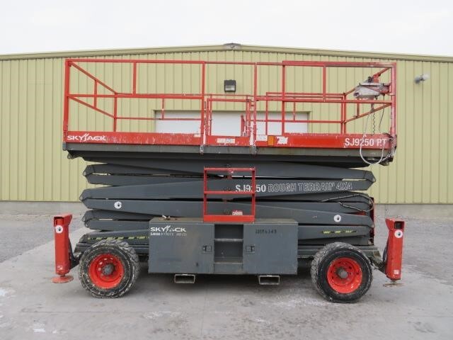 2013 Skyjack SJ9250 RT