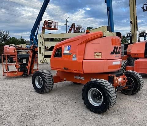 2017 JLG 450AJ-7