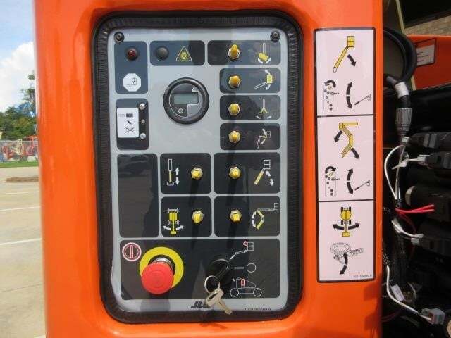 2025 JLG E400AJPN-21