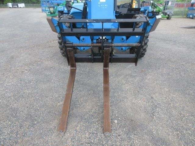 2023 Genie GTH-1056-5