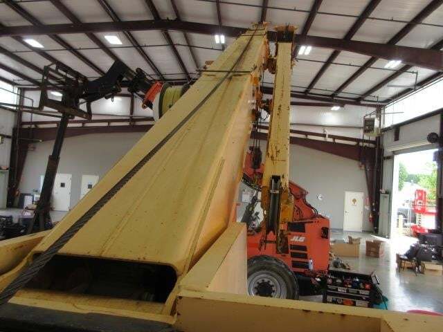 2013 Broderson IC-200-3H-19