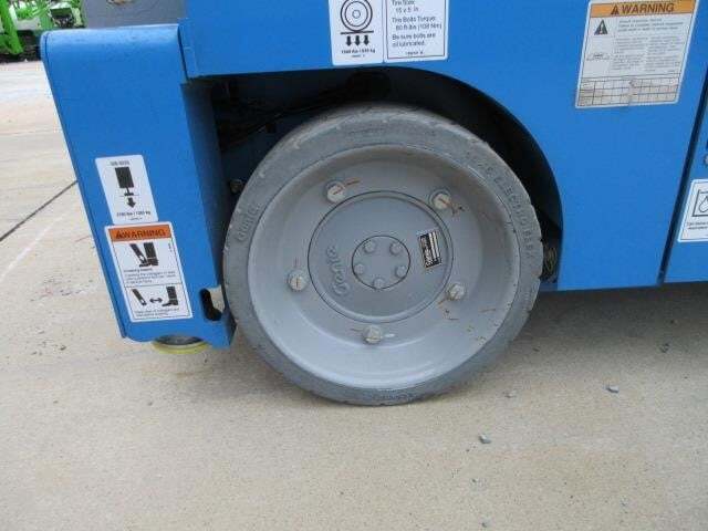 2023 Genie GS-3232-7