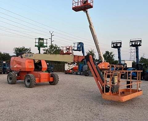 2017 JLG 660SJ-4
