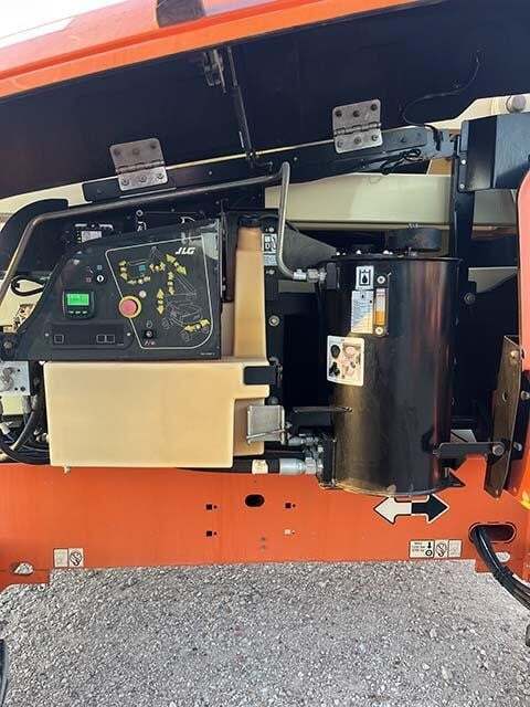 2017 JLG 450AJ-13