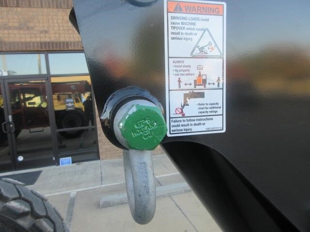 2025 SkyTrak 8042-33