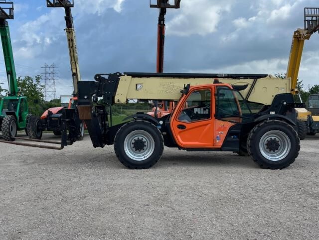 2016 JLG 1255