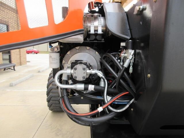 2025 JLG 600AJ-17