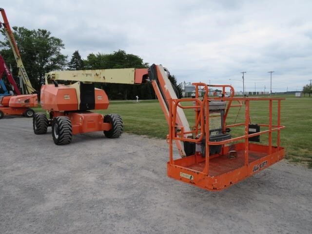 2013 JLG 800AJ-6