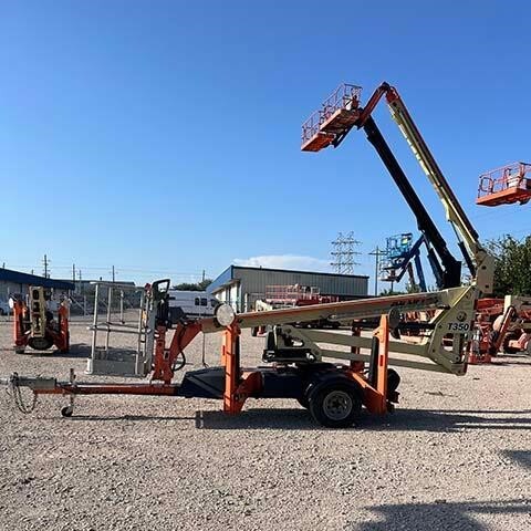 2018 JLG T350