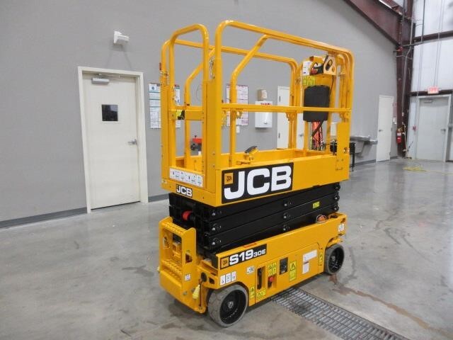 2023 JCB S1930E-4