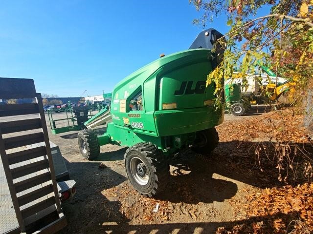 2015 JLG 400S-6