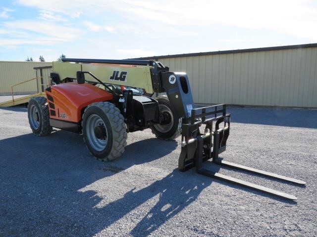 2025 JLG 943-6
