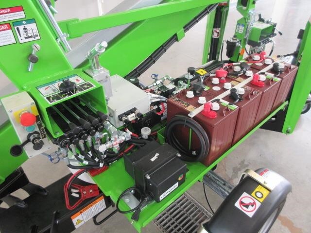 2025 Niftylift AT34T-20