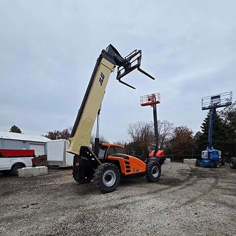 2017 JLG 1255-11