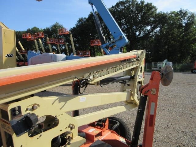 2018 JLG T350-17