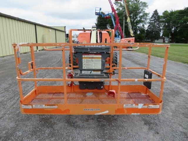 2015 JLG 600S-7