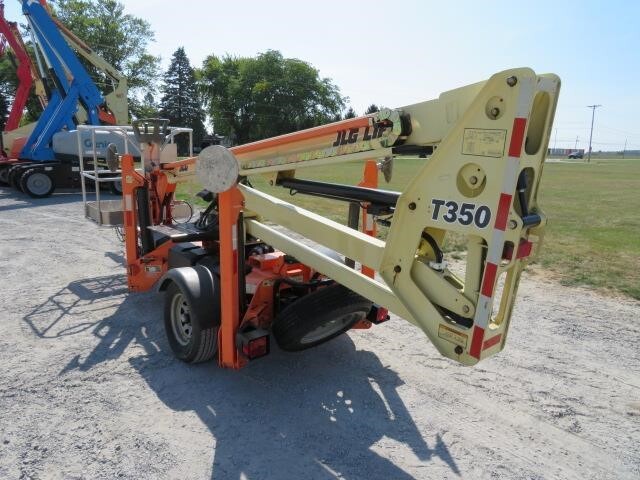 2018 JLG T350-8