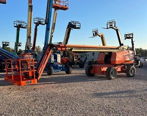 2017 JLG 660SJ-2