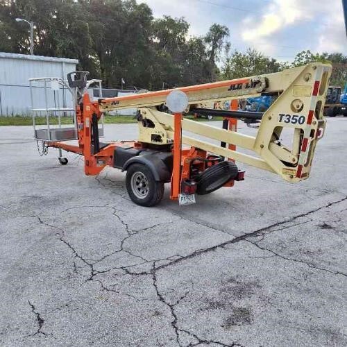 2018 JLG T350-5