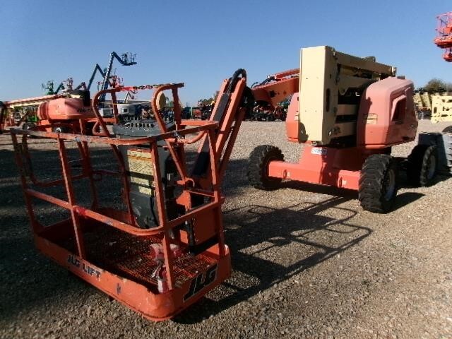 2020 JLG 450AJ
