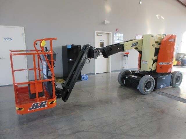 2025 JLG E300AJP-2