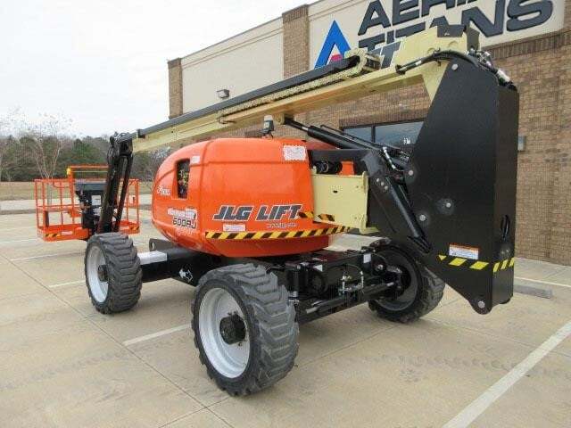 2025 JLG 600AJ-4