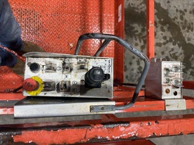 2018 Skyjack SJ-6832RT-12