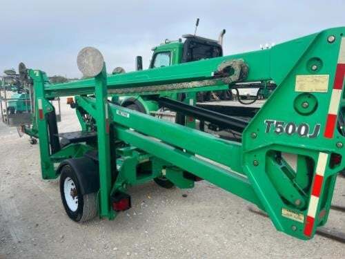 2017 JLG T500J
