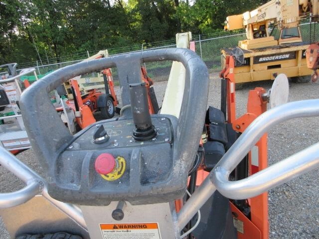 2018 JLG T350-7