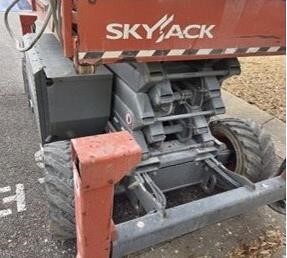 2018 Skyjack SJ-6832RT-8