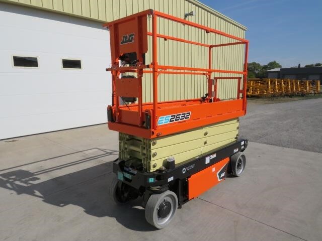 2025 JLG ES2632-8