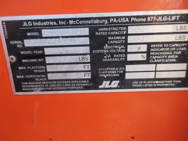 2017 JLG E400AJPN-19