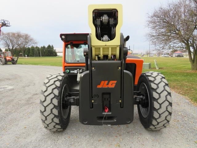 2025 JLG 1055-3