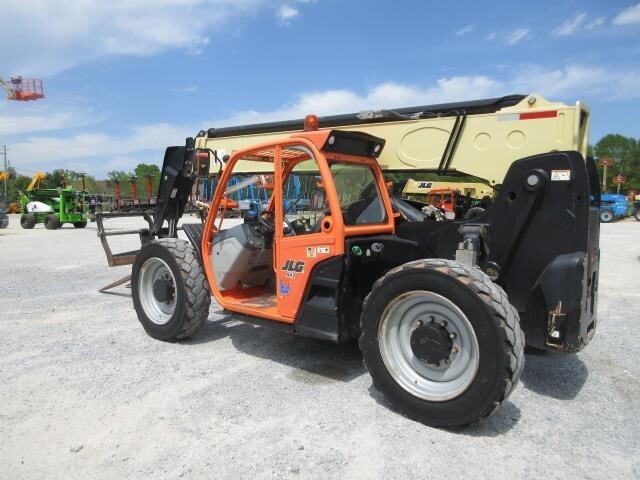 2018 JLG 943-4