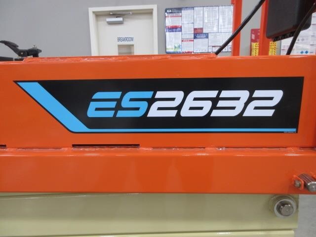 2025 JLG ES2632-35