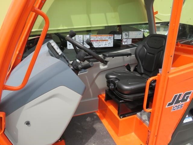 2025 JLG 1055-19