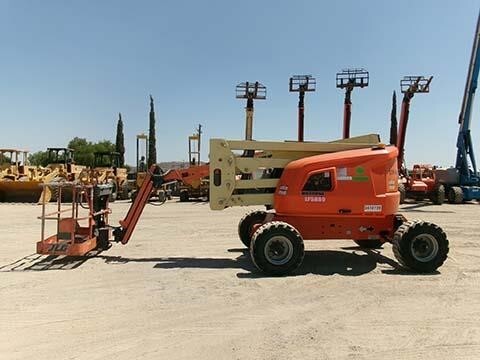 2020 JLG 450AJ-2
