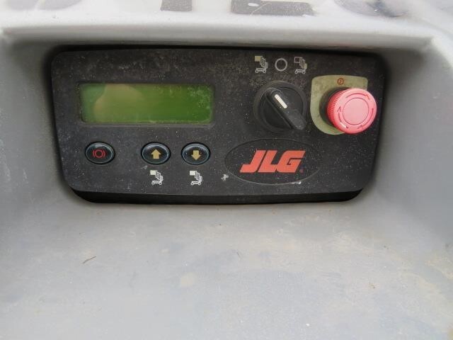 2017 JLG 20MVL-13