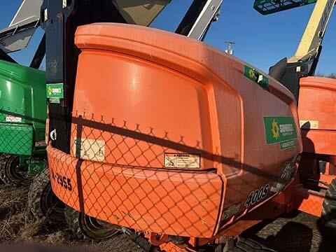 2017 JLG 400S-3