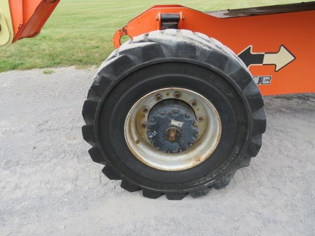 2013 JLG 800AJ-13