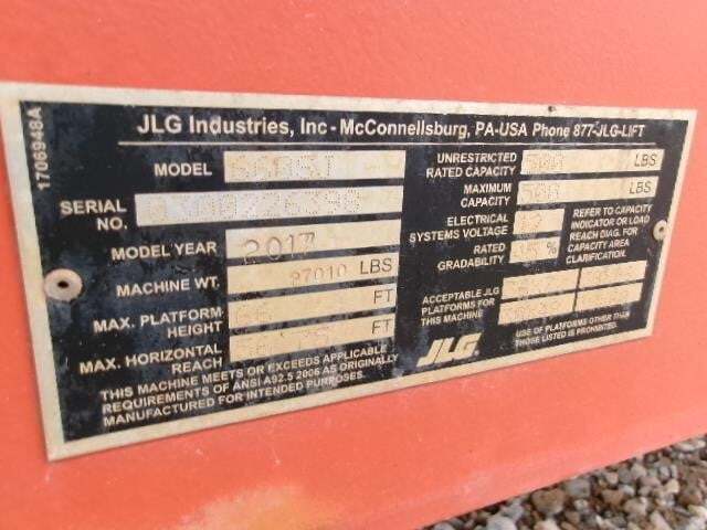 2017 JLG 660SJ-23