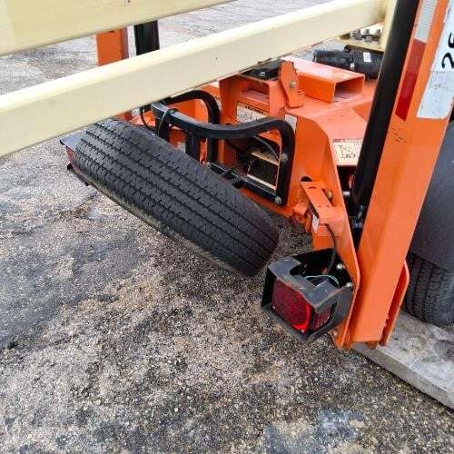 2018 JLG T350-8