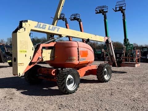 2017 JLG 600AJ-8
