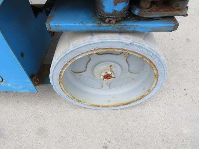 2017 Genie GS-2632-12