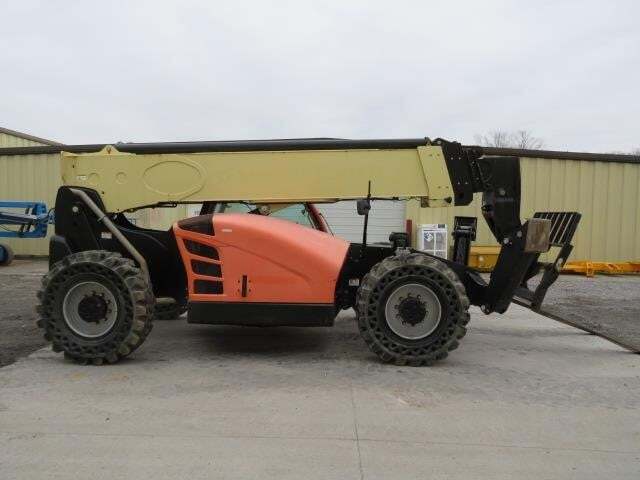 2017 JLG 1055-5