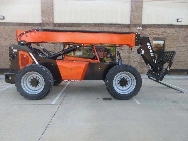 2025 SkyTrak 8042-5