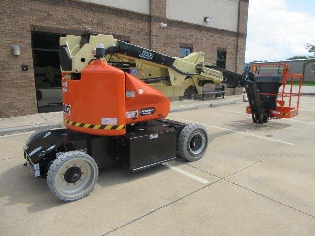 2025 JLG E400AJPN-6