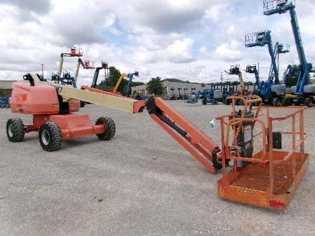 2017 JLG 460SJ-2