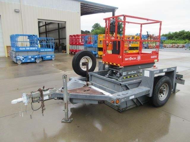 2012 JLG UT49-24