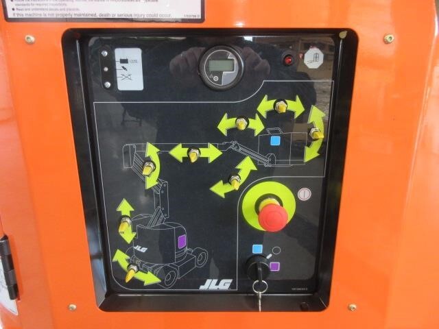 2025 JLG E300AJP-21